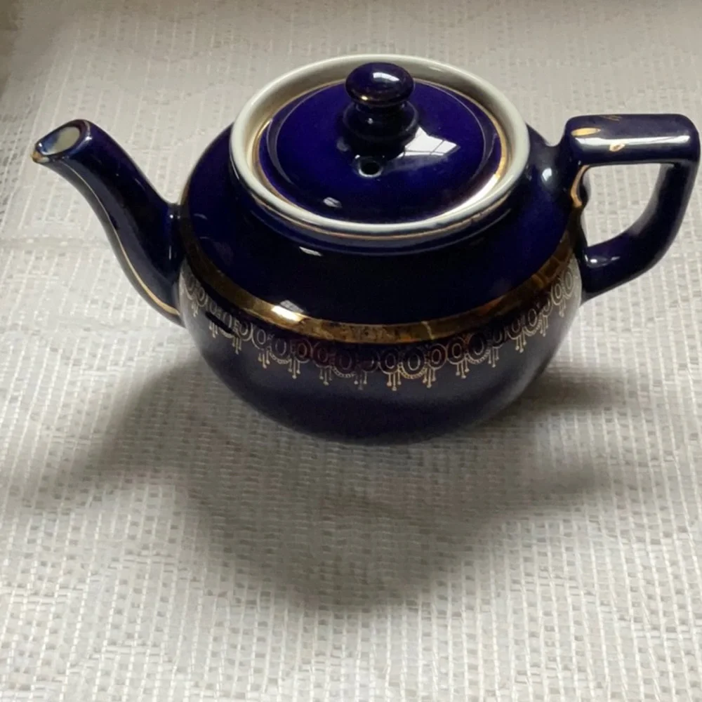 Vintage Hall’s China Cobalt and Gold Teapot and Trivet Boston
